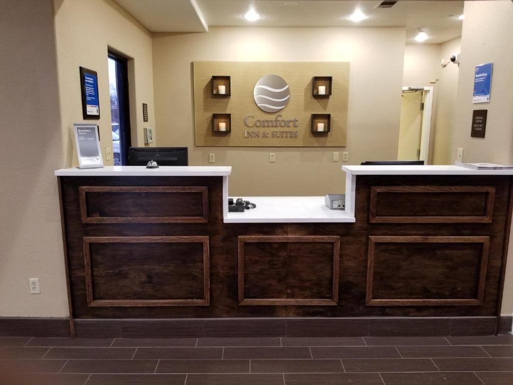 Comfort Inn&Suites Baton Rouge Airport Exterior foto