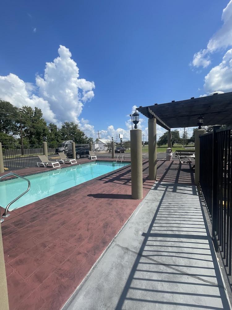 Comfort Inn&Suites Baton Rouge Airport Exterior foto
